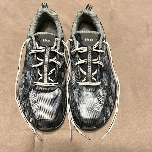 Huk Attack Subzero size 8.5. New. No wear. In Great condition - Picture 5 of 6